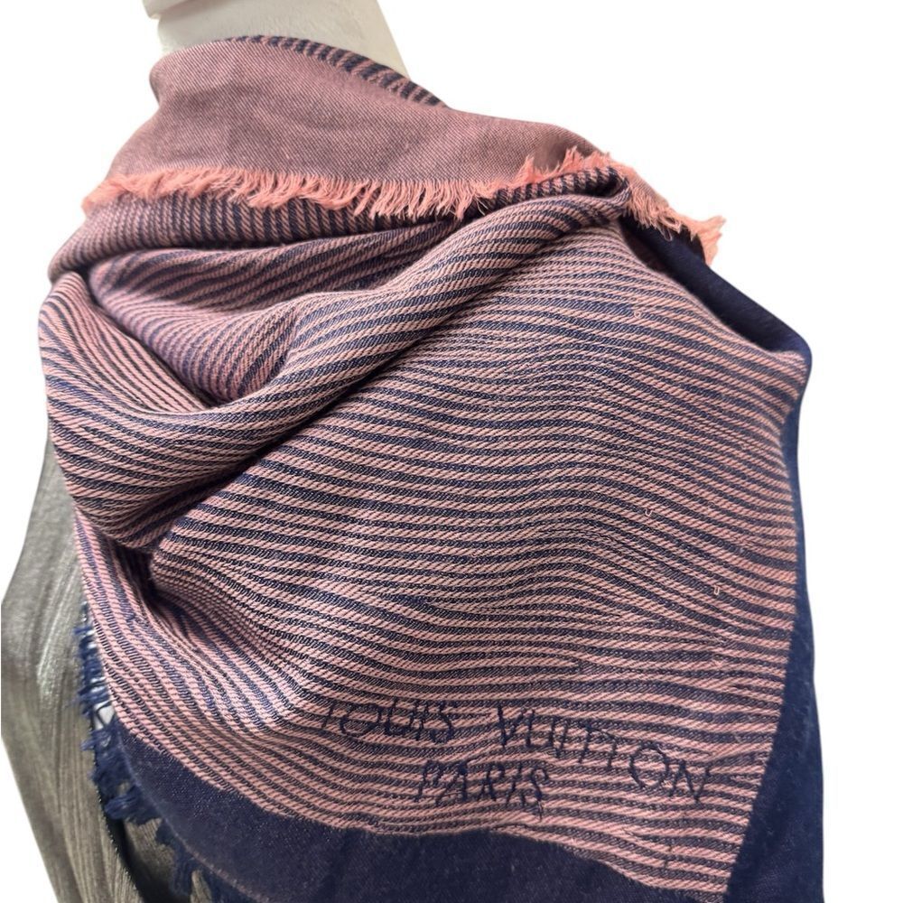 Auth Louis Vuitton Blue Pink Epi Textured Wrap Shawl Stole Cashmere Silk